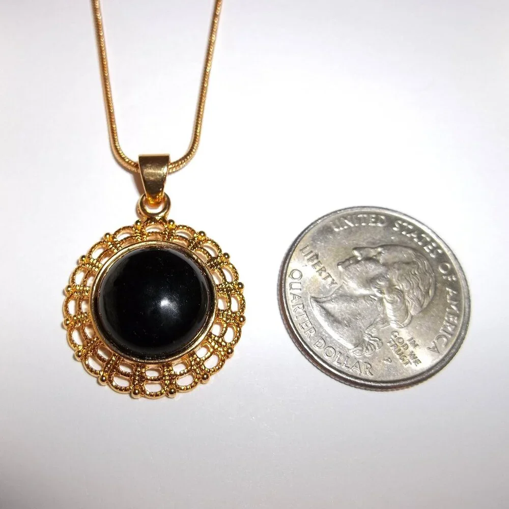 Pendant Charm Necklace Gold Black Faux Onyx Gemstone Circle Fashion Jewelry C978